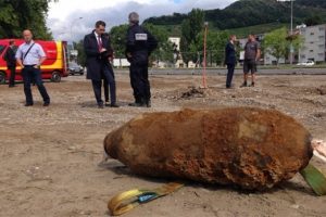 Fransa'da II. D&uuml;nya Savaşı'ndan kalma bomba bulundu
