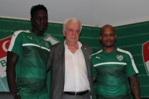 Bursaspor'da Del Valle ile Sane imzaladı