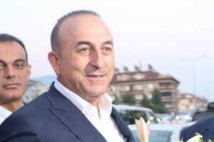 Bakan &Ccedil;avuşoğlu Fransız mevkidaşı ile g&ouml;r&uuml;şt&uuml;