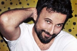 Tarkan'ın yeni alb&uuml;m&uuml; &ccedil;ıktı