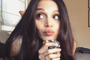 Cemre Kemer'in bikinili pozu Instagram'ı yıktı!
