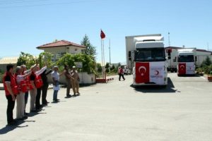 T&uuml;rk Kızılayı'ndan Iraklılara konteyner desteği