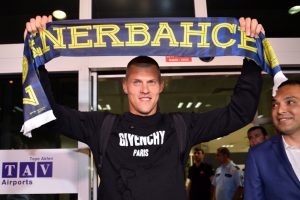 Skrtel'in imza g&uuml;n&uuml; a&ccedil;ıklandı