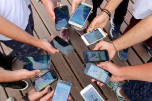 Pokemon GO bedensel sorunlara yol a&ccedil;abilir