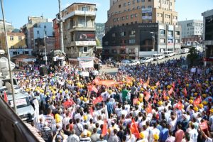 5 bin madenciden '&ouml;zelleştirmeye hayır' y&uuml;r&uuml;y&uuml;ş&uuml;