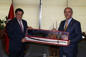Recep Altepe, Vali İzzettin K&uuml;&ccedil;&uuml;k ile bir araya geldi