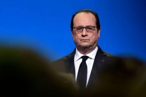 Hollande: Olağan&uuml;st&uuml; hal &uuml;&ccedil; ay daha uzatıldı