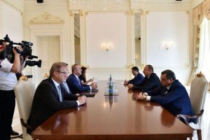 &Ccedil;avuşoğlu Aliyev'le g&ouml;r&uuml;şt&uuml;
