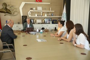 Bursa'da kadınlara y&ouml;nelik proje i&ccedil;in Başkan Bozbey'den destek talebi