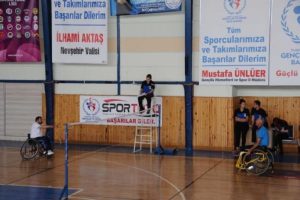 T&uuml;rkiye Engelliler Badminton Şampiyonası başladı