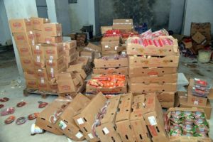 Diyarbakır'da 1.5 ton kullanım tarihi ge&ccedil;miş gıda maddesi ele ge&ccedil;irildi