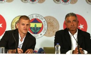 Martin Skrtel imzayı attı