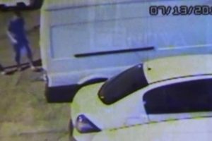 5 dakikada 5 bin liralık gıda malzemesi &ccedil;aldılar