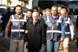 Adana'da FET&Ouml;/PDY davasında eski başkan Zihni Aldırmaz tahliye edildi
