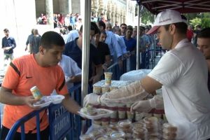 Mimar Sinan'ın vefat yıl d&ouml;n&uuml;m&uuml;nde pilav ikramı