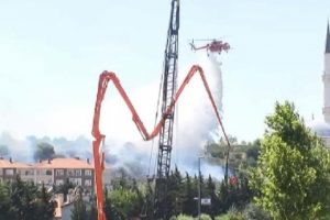 Askeri b&ouml;lge yanındaki ağa&ccedil;lık alanda korkutan yangın