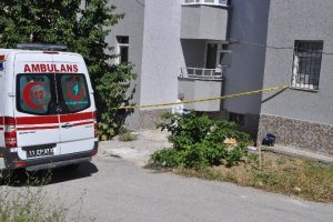 Bursalı gen&ccedil; pencereden atlayarak intihar etti