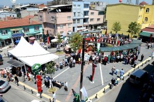 Bursa Yeşilova meydanı hizmete a&ccedil;ıldı!
