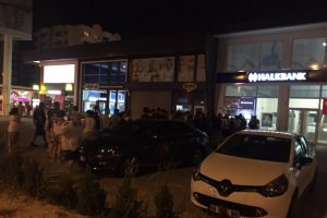 G&ouml;lc&uuml;k'te askerler havaya ateş a&ccedil;tı