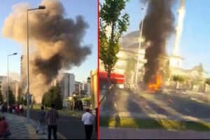 U&ccedil;aktan atılan bombanın K&uuml;lliye &ouml;n&uuml;ne d&uuml;şme ve patlama anı