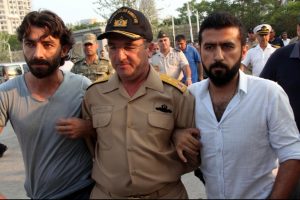 Akdeniz B&ouml;lge Garnizon Komutanı g&ouml;zaltına alındı