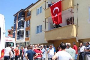 İkiz polisler birlikte şehit d&uuml;şt&uuml;