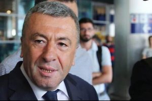 İstanbul Emniyet M&uuml;d&uuml;r&uuml; darbecilerle telsizden konuşmuş!