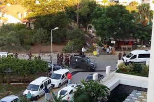Erdoğan'ın kaldığı otele 40 bordo bereli saldırmış
