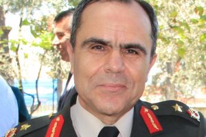 Yunanistan'a ka&ccedil;arken yakalandılar!