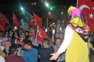 Aydın'da demokrasi n&ouml;beti devam ediyor