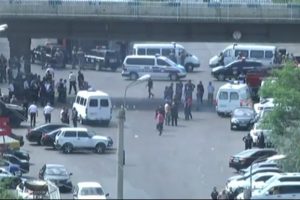 Erivan'da polis karargahına saldırı