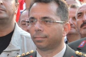 Darbecilerin emrini yok saydı!