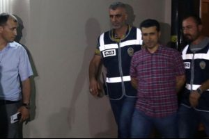 Osman Şanal kelep&ccedil;elenerek g&ouml;zaltına alındı