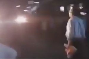 &Uuml;zerinden tank ge&ccedil;ti, sağ kurtuldu