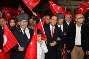 Bursa Yıldırım'dan şehit ailelerine ziyaret