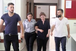 Şanlıurfa'da g&ouml;zaltına alınanlar sağlık kontrol&uuml;nden ge&ccedil;irildi