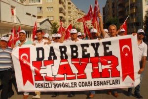 Şof&ouml;rlerden darbe girişimine tepki y&uuml;r&uuml;y&uuml;ş&uuml;