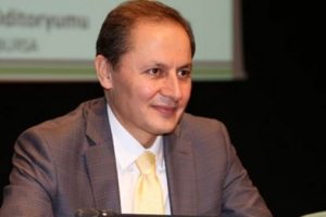 Eski HSYK 1. Daire Başkanı İbrahim Okur ara&ccedil;la ka&ccedil;arken yakalandı