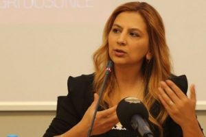 Gazeteci Arzu Yıldız'a g&ouml;zaltı kararı!