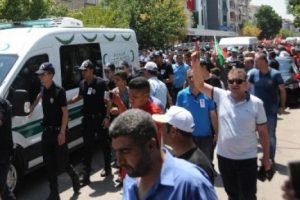 Ankara G&ouml;lbaşı'nda şehit olan polis, g&ouml;zyaşlarıyla uğurlandı