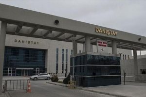 48 Danıştay &uuml;yesinin g&ouml;revine son verildi
