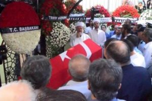 Şehit Emniyet M&uuml;d&uuml;r&uuml; son yolculuğuna uğurlandı