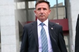 Bursa'daki evinde g&ouml;zaltına alınan Zonguldak Cumhuriyet Savcısı Aksakal, tutuklandı