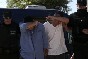 Yunanistan'a ka&ccedil;an askerler bakın kim &ccedil;ıktı