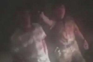 Darbeci askerin vatandaşı vurma anı kamerada