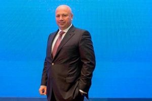 "400 milyona mal oldu! Bu &uuml;lkeye feda olsun"