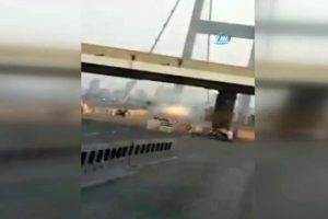 İnsanların &uuml;zerine tank atışı yapmışlar!