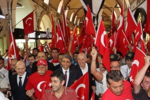 Kapalı&ccedil;arşı darbelere de girişimlerine de karşı