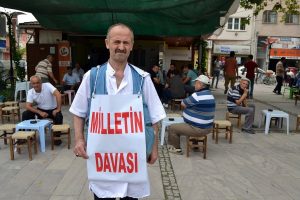 Bursa'dan darbeyi protesto i&ccedil;in meclise y&uuml;r&uuml;yor