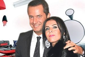 Zeynep Ilıcalı, l&uuml;ks yazlıkta tatilde